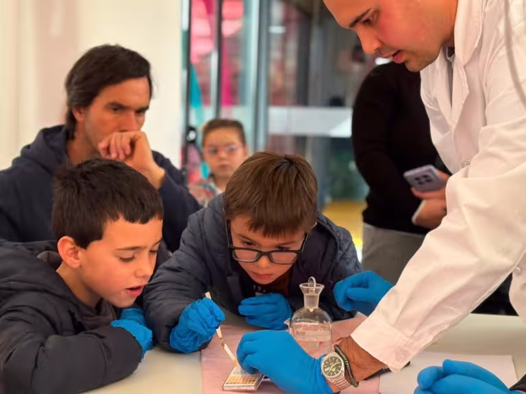 Taller "El agua bajo la lupa" | Laboratorio Ambiental de Salto Grande